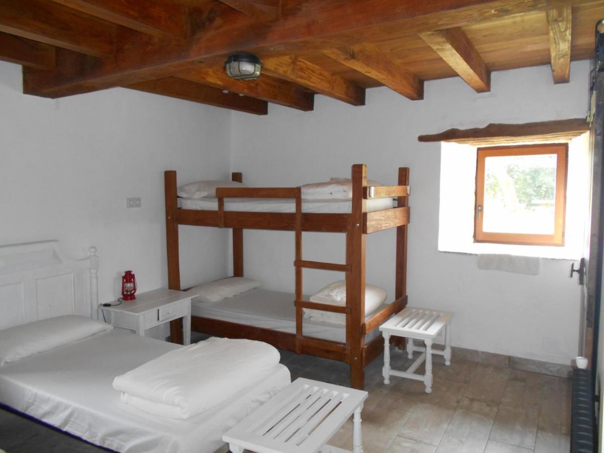Albergue O Xistral Abadín Buitenkant foto